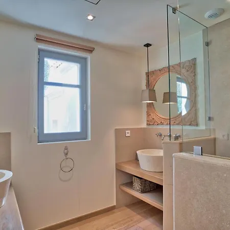 Luce Villa Gassin