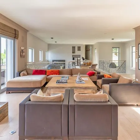 Luce Villa Gassin